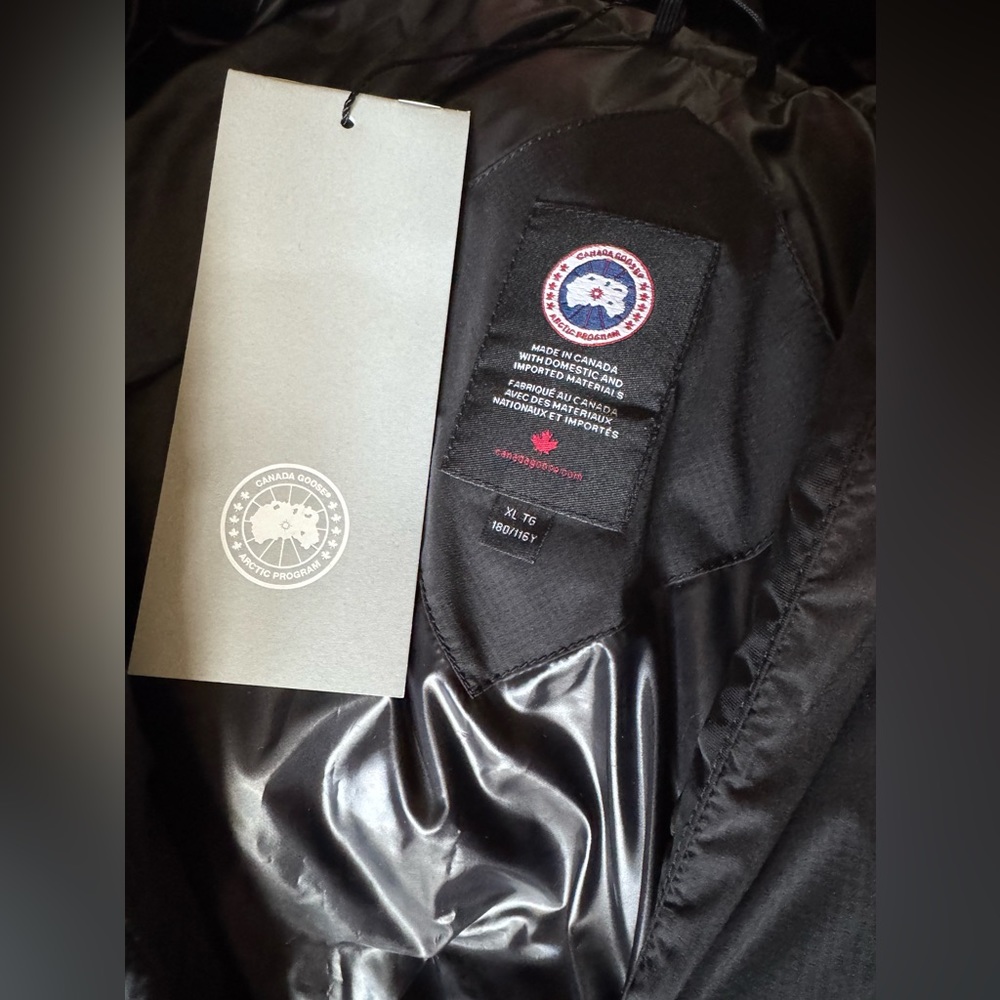 Canada Goose Armstrong Hoodie jacket - Picture 8 of 9